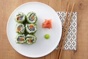 California à la daurade, tomate confite et Tobiko